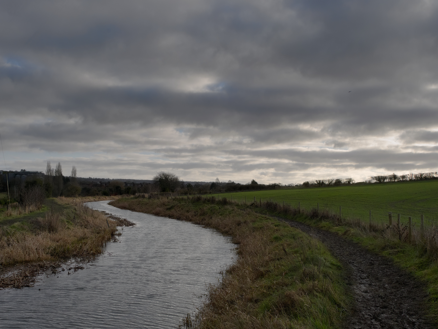 An image depicting the trail Chiltern Link and its surrounding area.