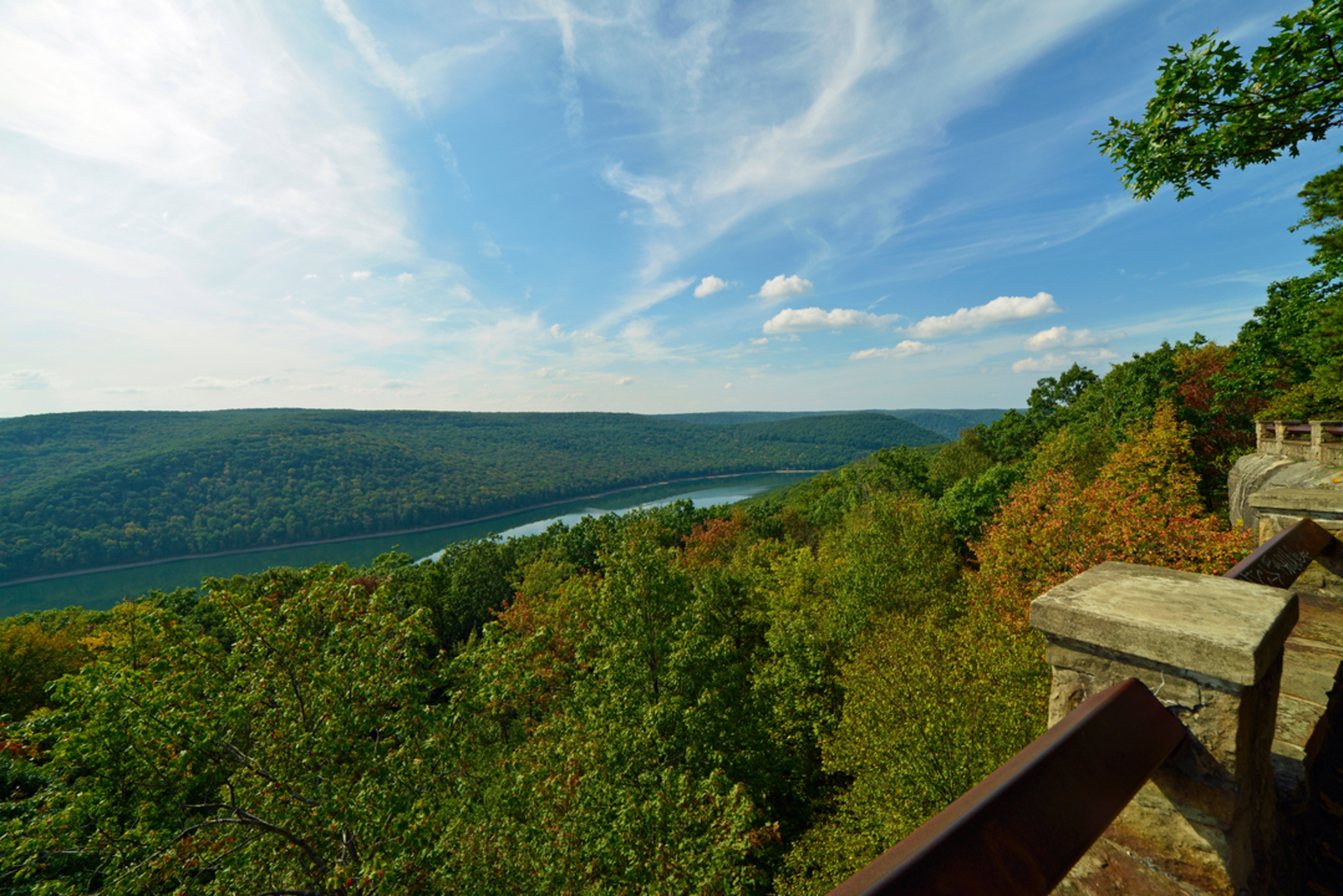 An image depicting the trail Morrison Loop Trail and its surrounding area.