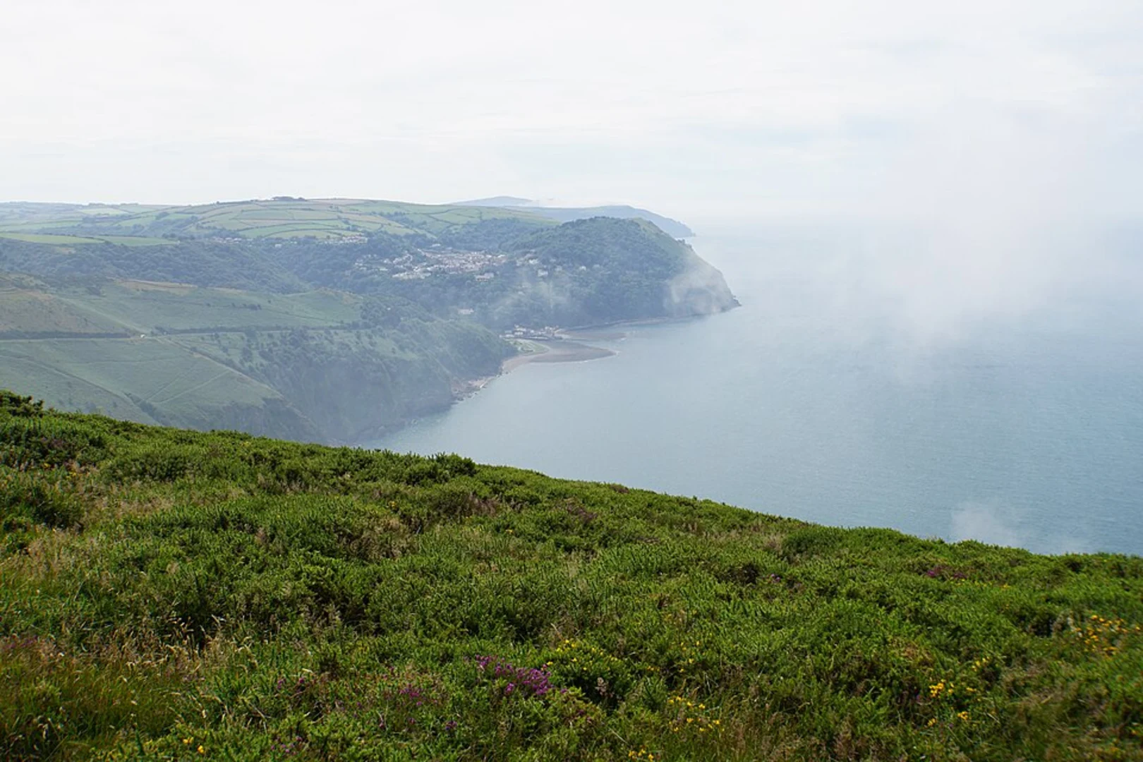 An image depicting the trail Butter Hill and Countisbury Hill Loop and its surrounding area.