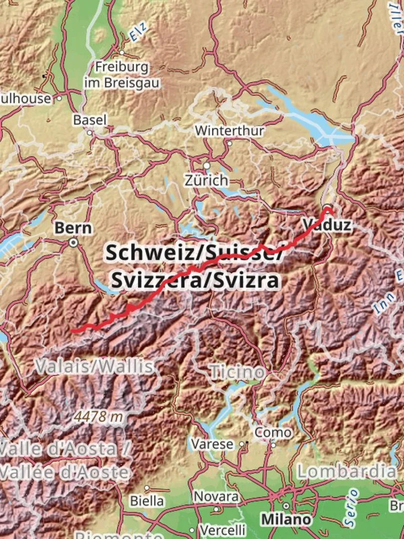 An image depicting the trail Via Alpina - Green Trail and its surrounding area.