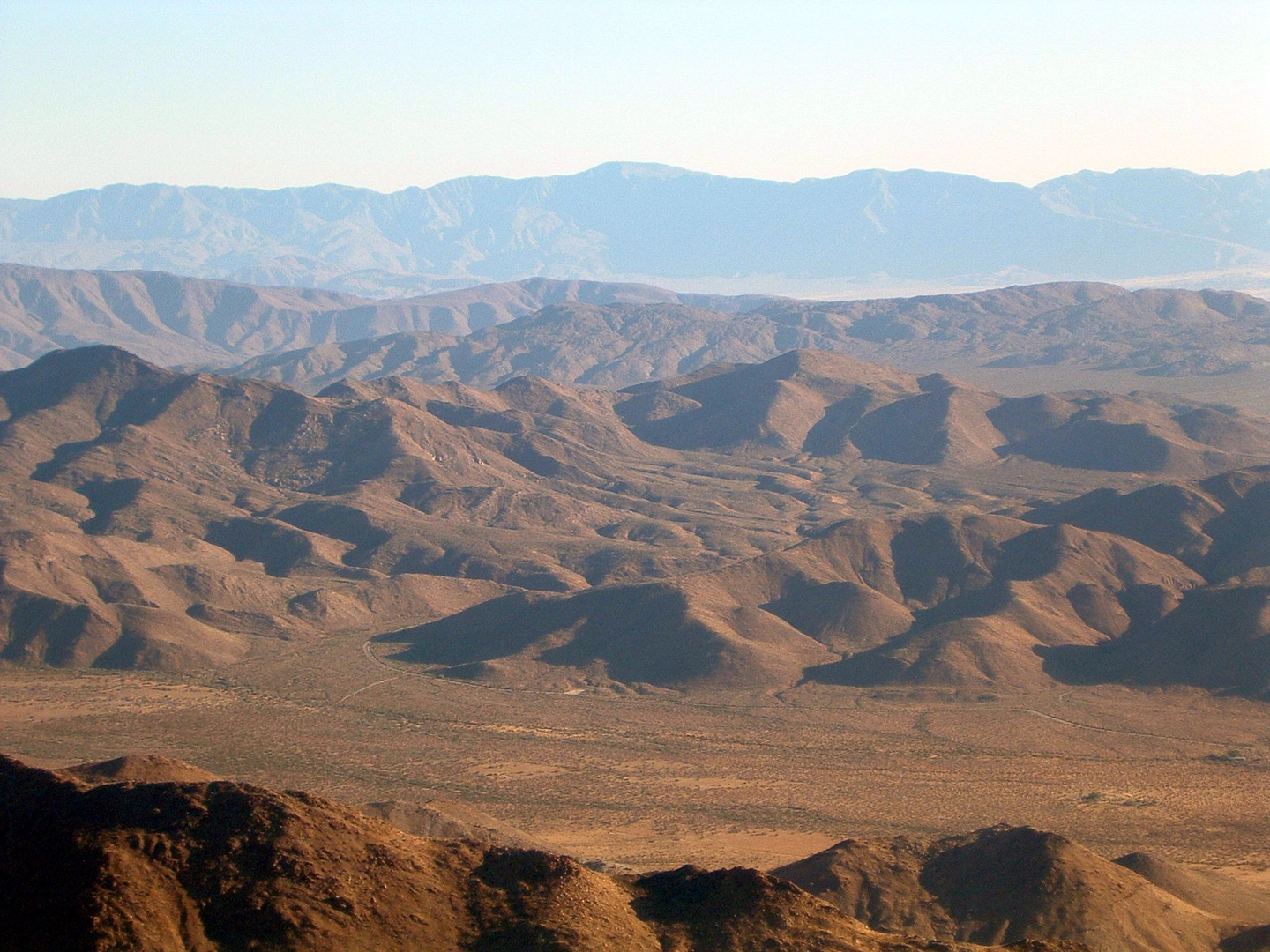 An image depicting the trail Garnet Peak via PCT and its surrounding area.