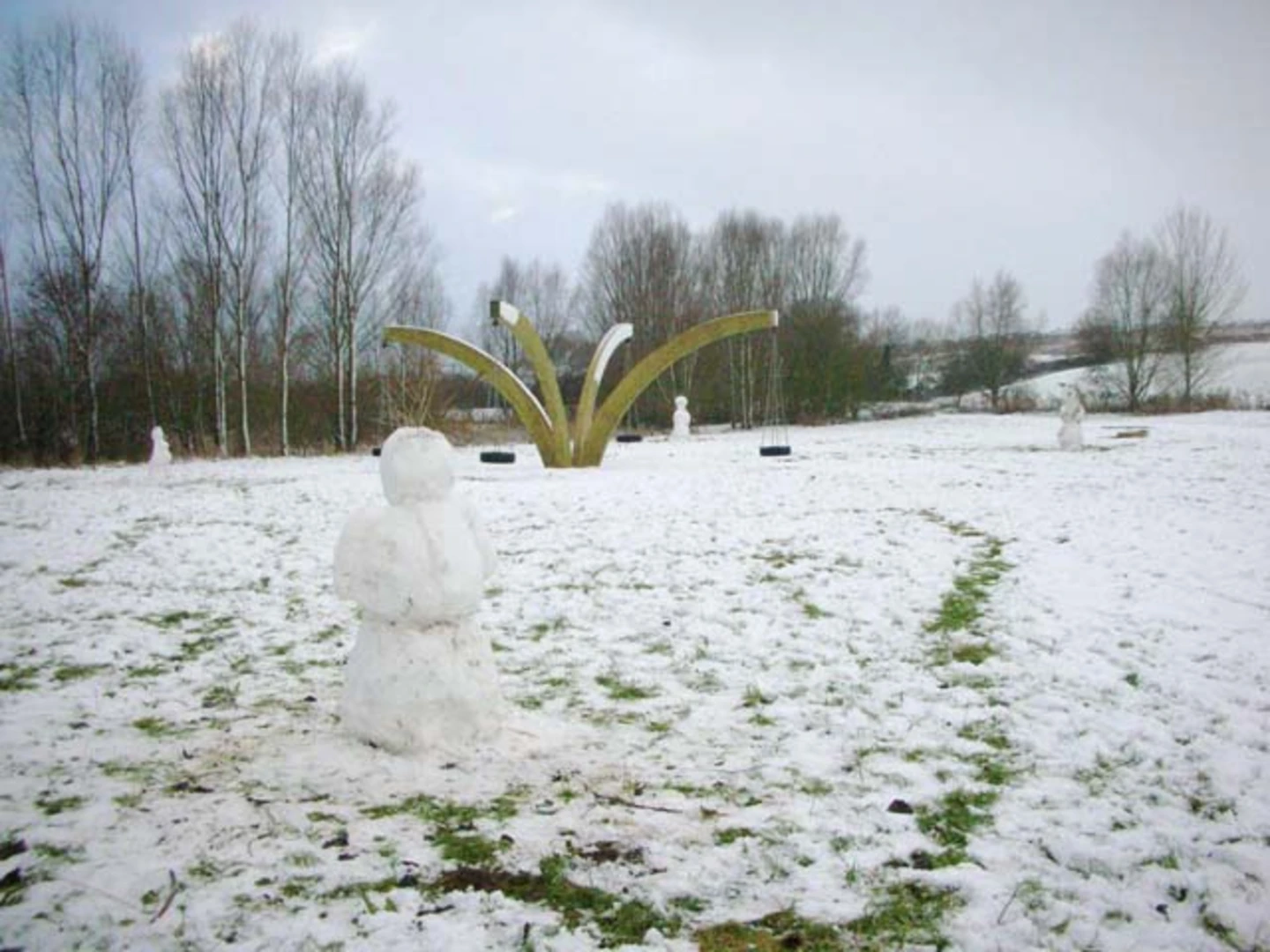 An image depicting the trail Stanwick Lakes Short Loop and its surrounding area.