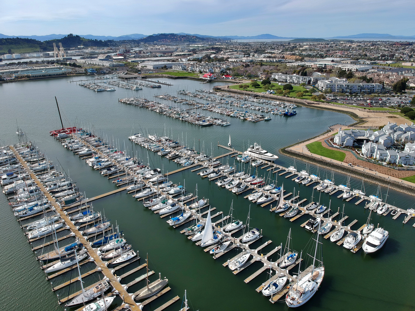 An image depicting the trail Richmond Inner Harbor and Richmond Marina Bay Shore Trail and its surrounding area.