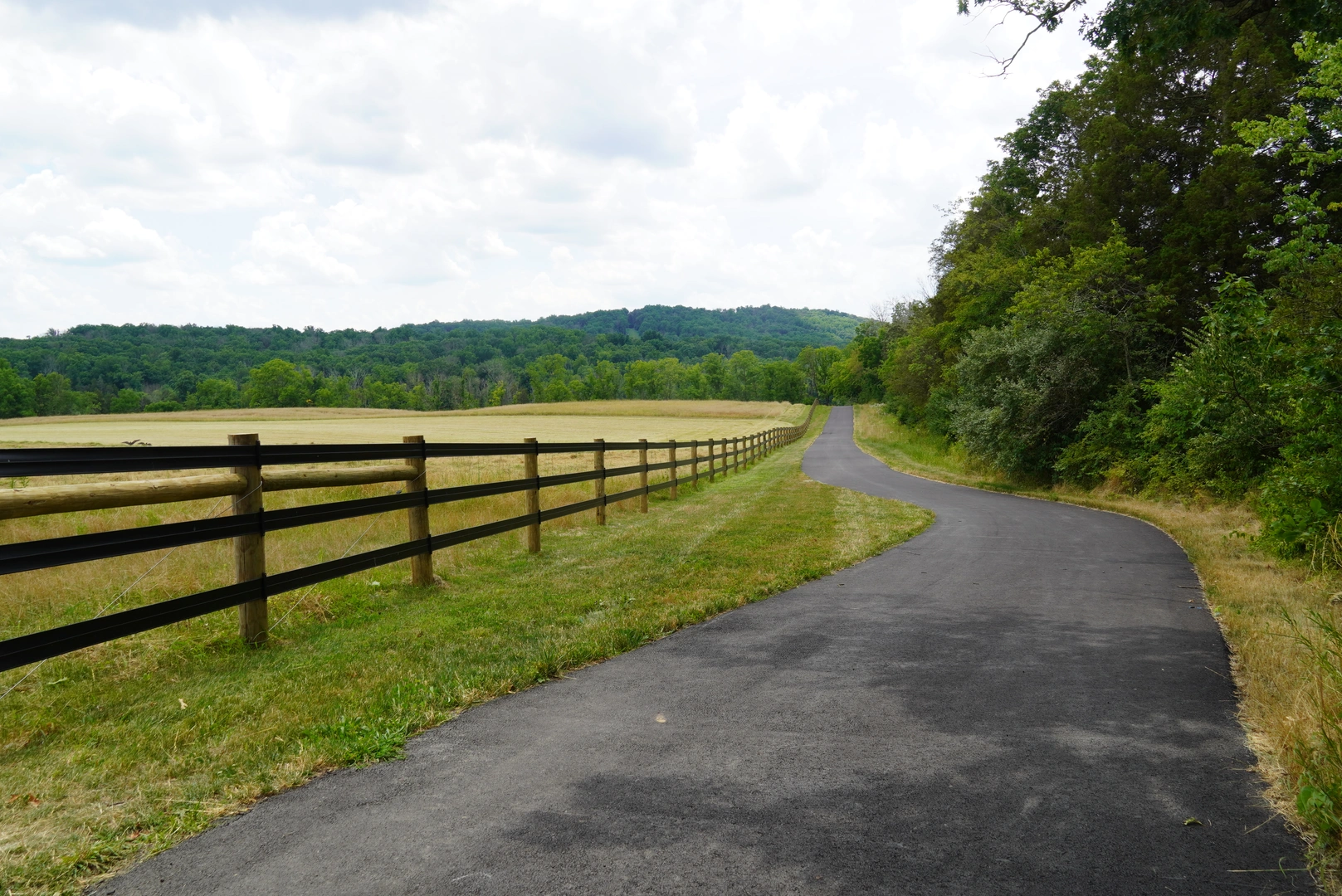 An image depicting the trail Perkiomen Trail and its surrounding area.