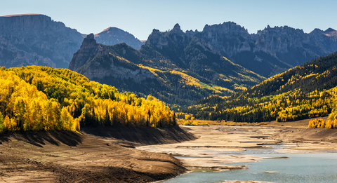 An image depicting the trail Cowboy Lake via Lou Creek Trail and its surrounding area.