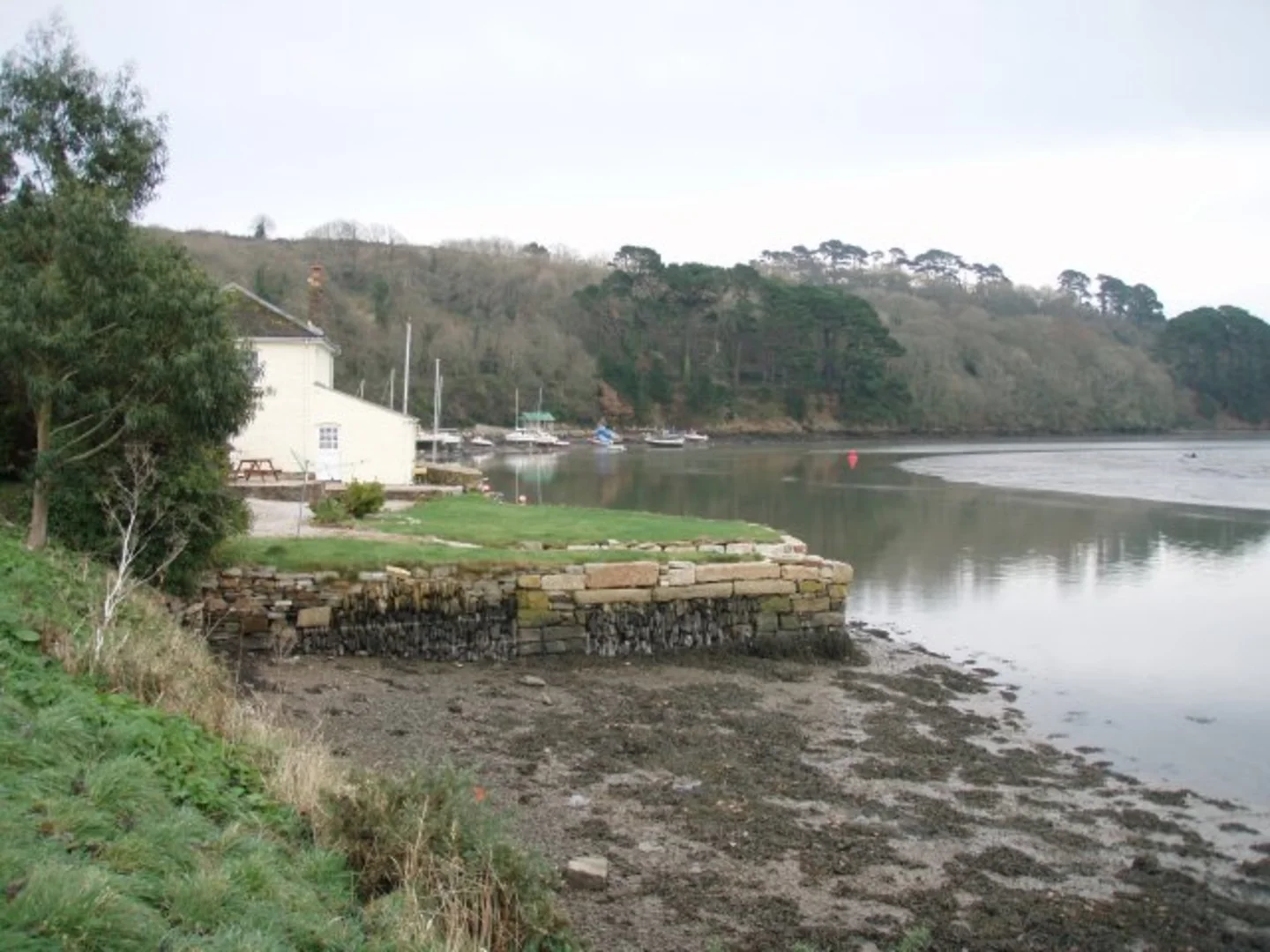 An image depicting the trail St Clement, Malpas and Truro River Loop and its surrounding area.