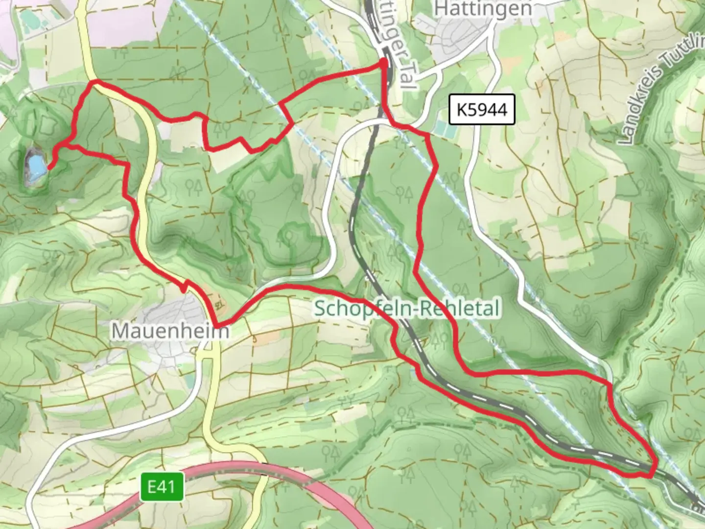 An image depicting the trail Howeneggkratersee and Schopfeln Rehletal Loop and its surrounding area.