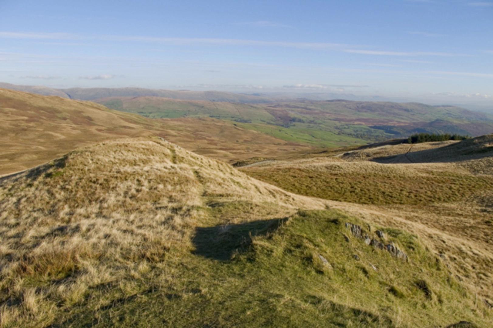 An image depicting the trail Sour Howes and its surrounding area.