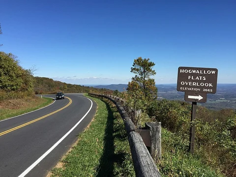 An image depicting the trail Mount Marshall Trail and its surrounding area.