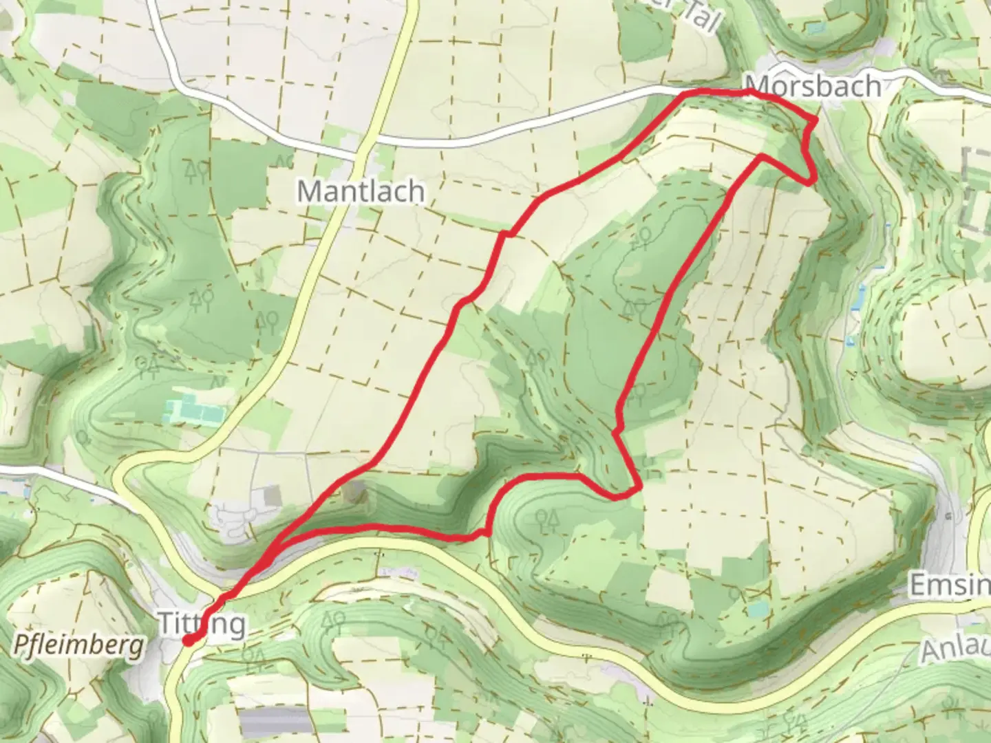 An image depicting the trail Standeslohweg and its surrounding area.