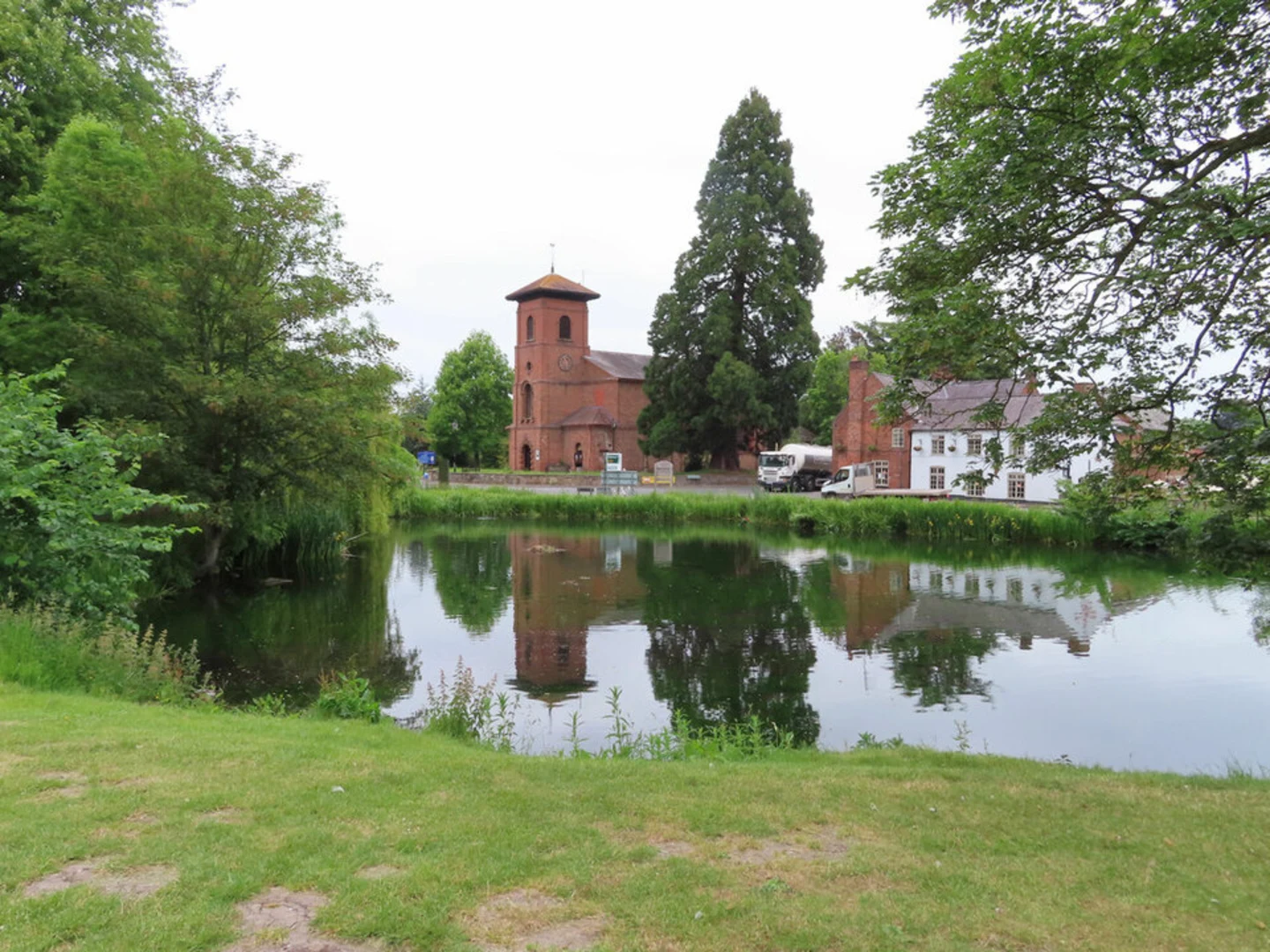 An image depicting the trail Whittington Loop and its surrounding area.