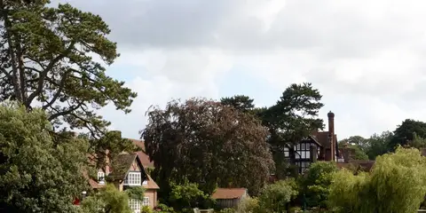 An image depicting the trail Hampshire Loop and its surrounding area.