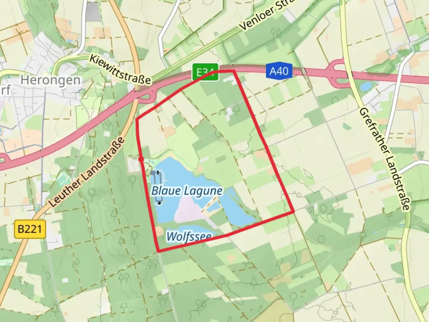 An image depicting the trail Wolfssee via Wankumer Heide Sued and its surrounding area.