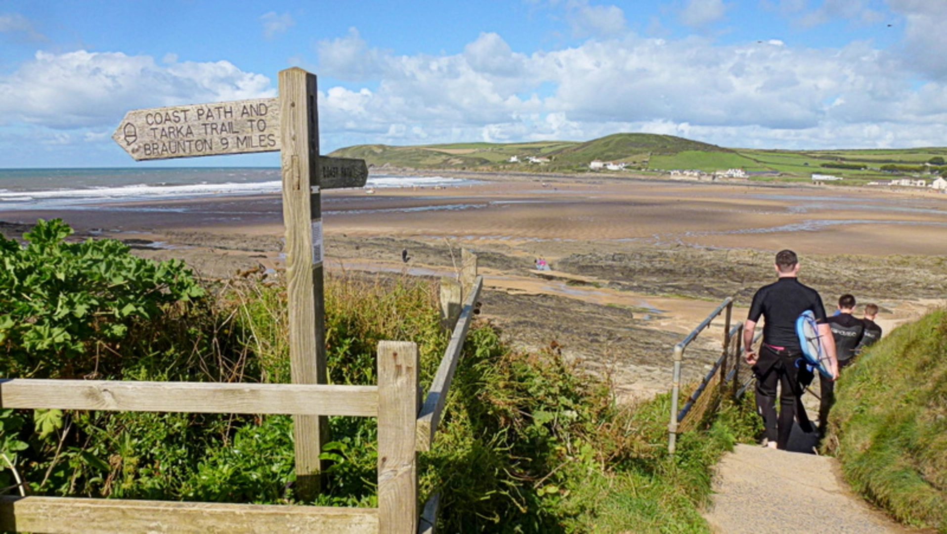 An image depicting the trail Woolacombe Beach and Crow point and its surrounding area.