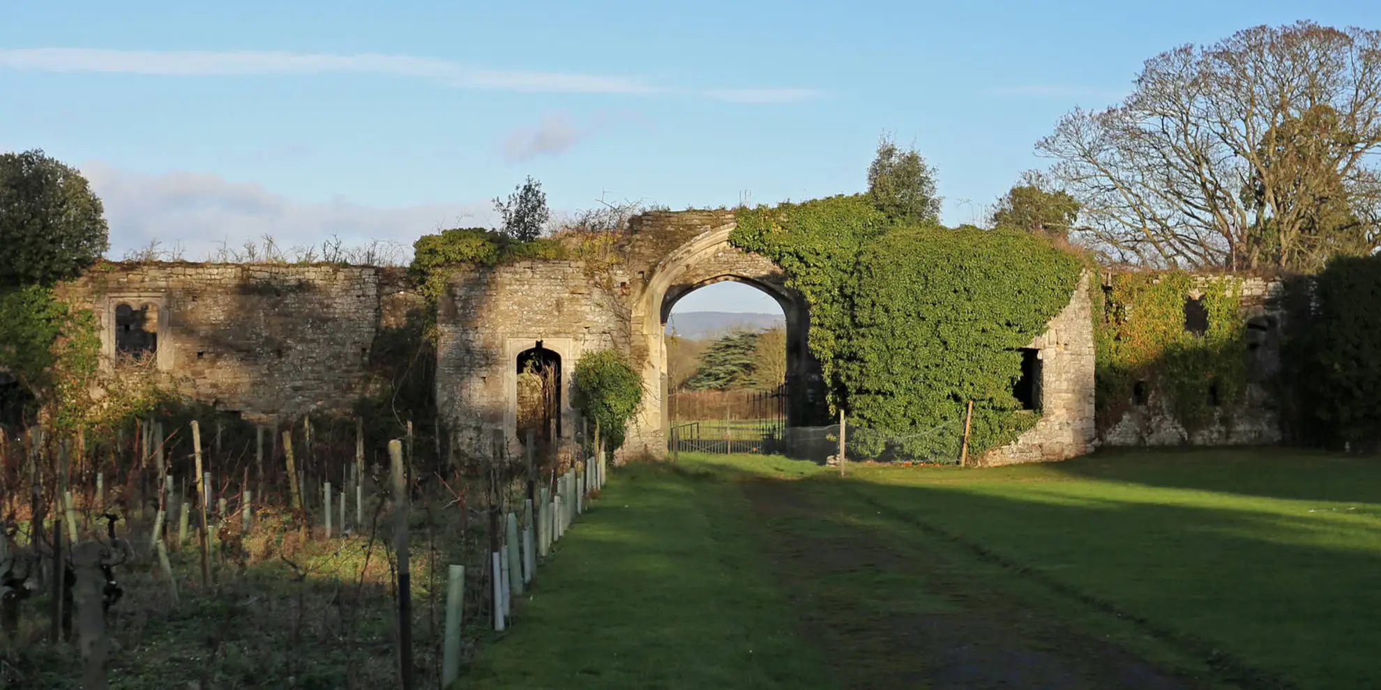 An image depicting the trail Jubilee Way - South Gloucestershire and its surrounding area.