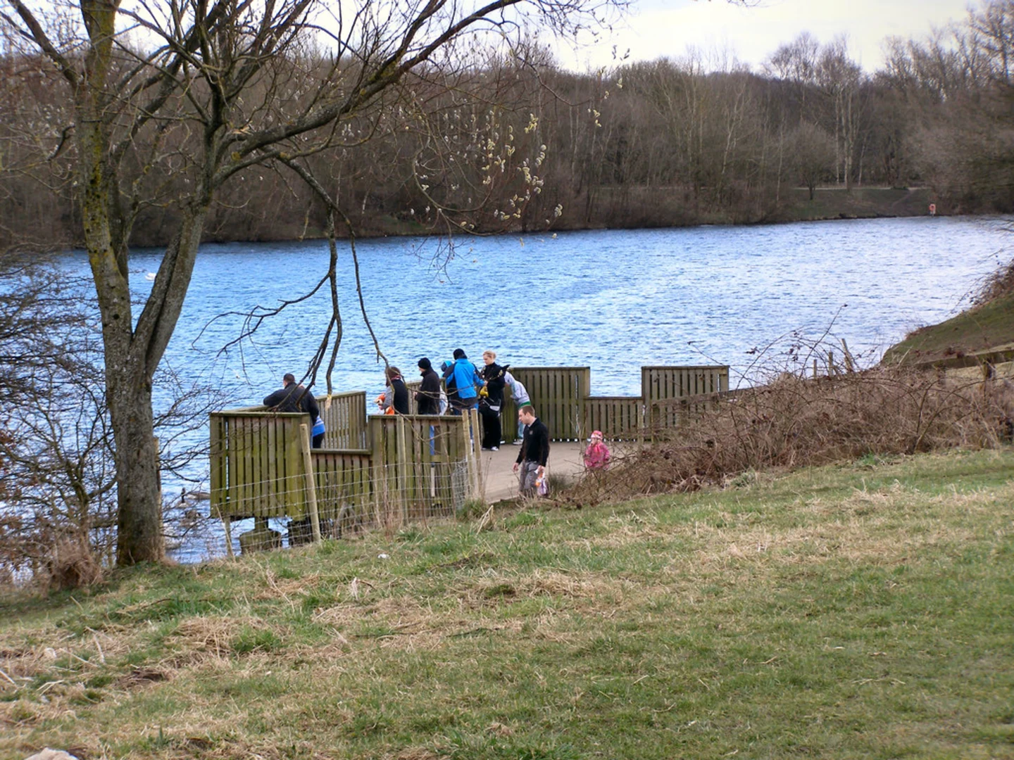 An image depicting the trail Waterdale and Clifton Marina via The Kingfisher Trail and its surrounding area.