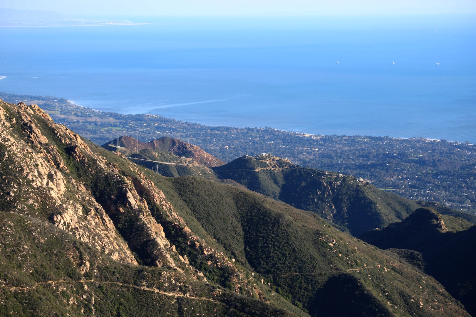 An image depicting the trail Forbush Flat Camp and Cold Spring Saddle via East Fork Cold Spring Trail and its surrounding area.