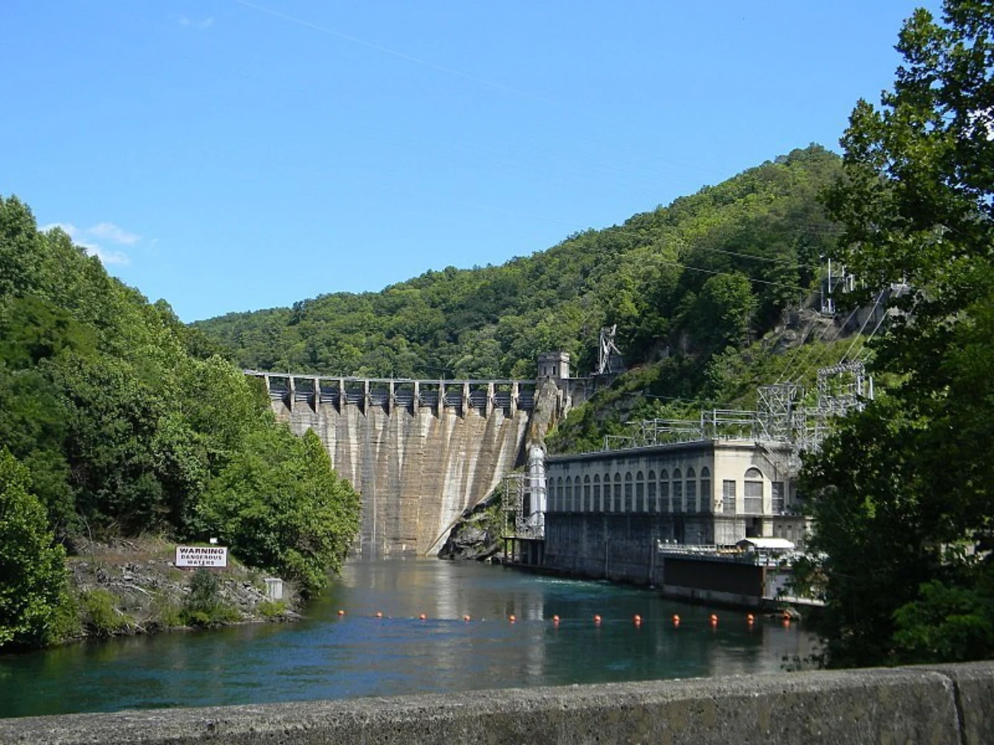 An image depicting the trail Yellow Hammer Gap via Benton MacKaye Trail and its surrounding area.