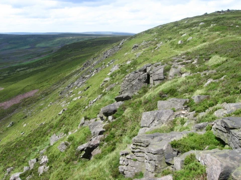 An image depicting the trail Horse Stone Naze Loop via Howden Reservoir and its surrounding area.