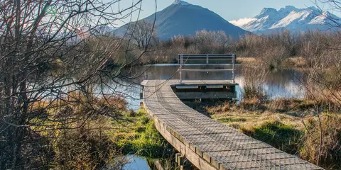 An image depicting the trail Glenorchy Walkway and its surrounding area.