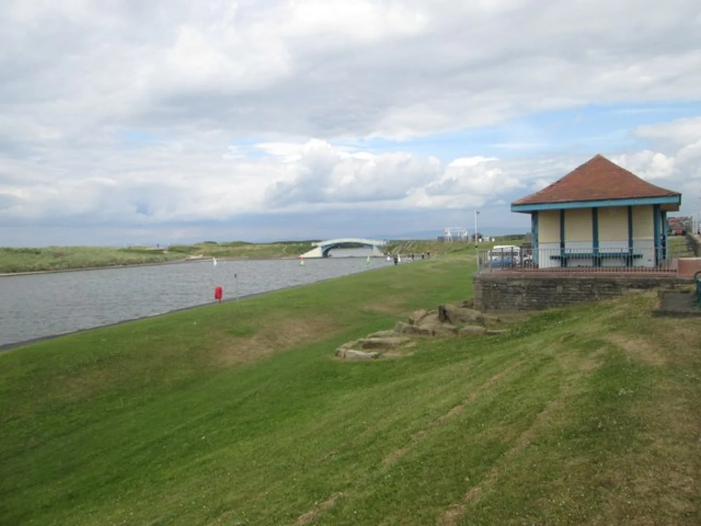 An image depicting the trail Blackpool to Fleetwood Walk and its surrounding area.