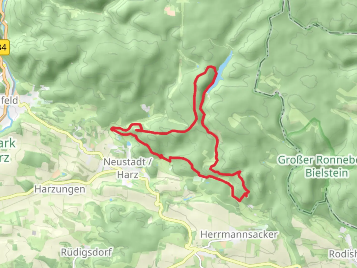 An image depicting the trail Harzklub Weg and Rotes Kreuz and its surrounding area.