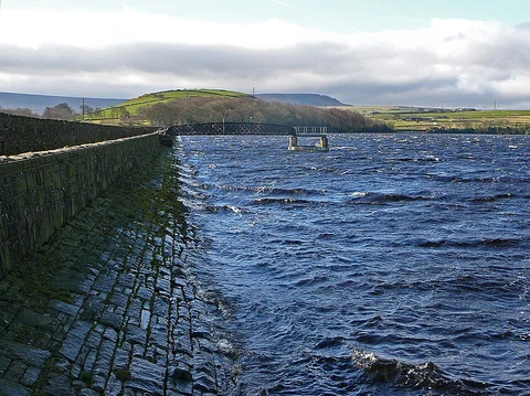 An image depicting the trail Meltham, Blackmoorfoot and Marsden Loop via Butterley Reservoir and its surrounding area.