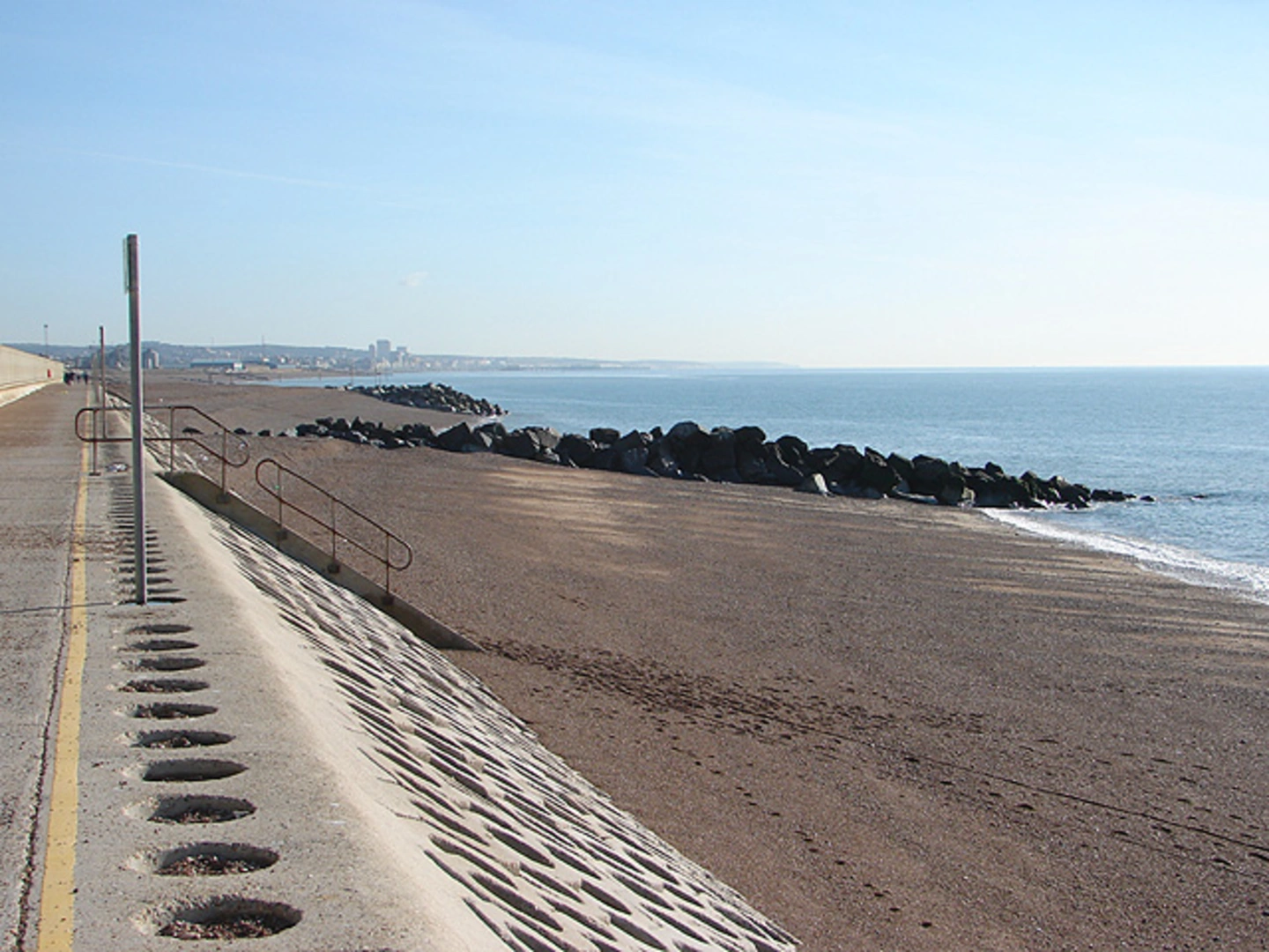 An image depicting the trail Portslade By Sea and East Breakwater via Monarch's Way and its surrounding area.