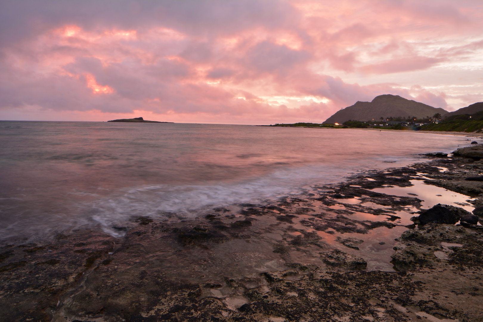 An image depicting the trail Kaupo Trail and its surrounding area.