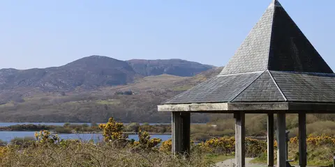 An image depicting the trail Rhinogs from Trawsfynydd and its surrounding area.