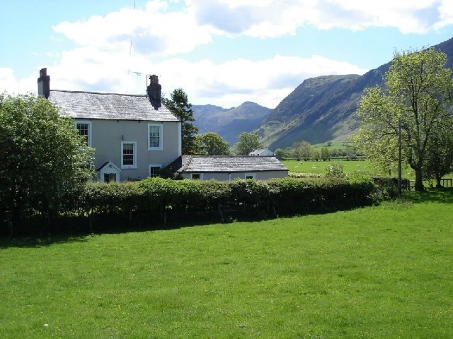 An image depicting the trail Loweswater and Corpse Road Loop from Loweswater and its surrounding area.