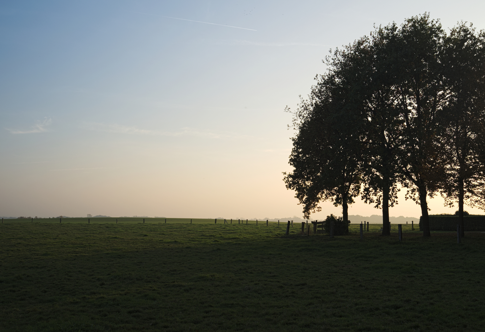 An image depicting the trail Hazeberg and Kuiperberg via Stuwwal Route and Hillingenpad and its surrounding area.