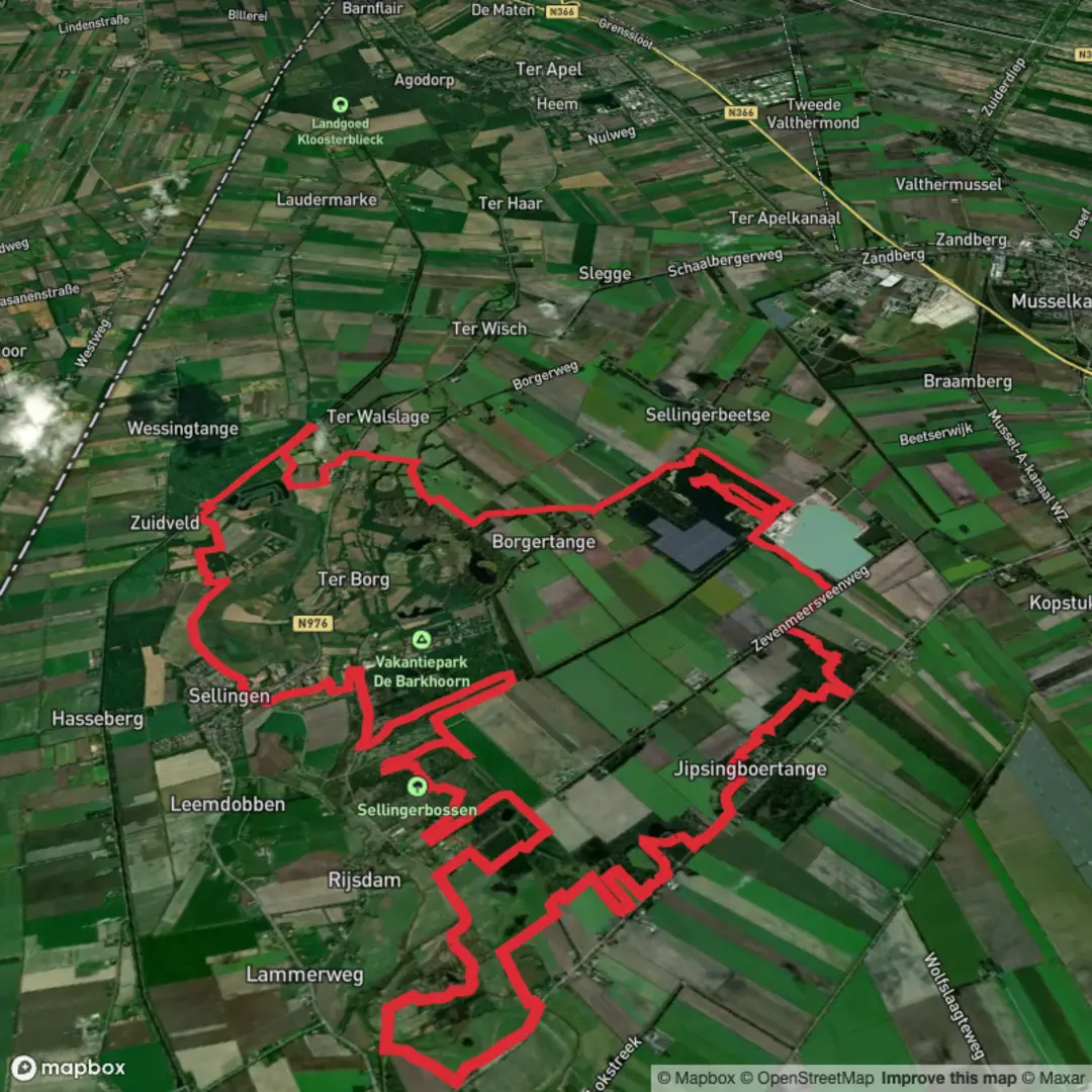 An image depicting the trail Zuidveldsluis, Beetser Koeln and Zandwinning Loop and its surrounding area.