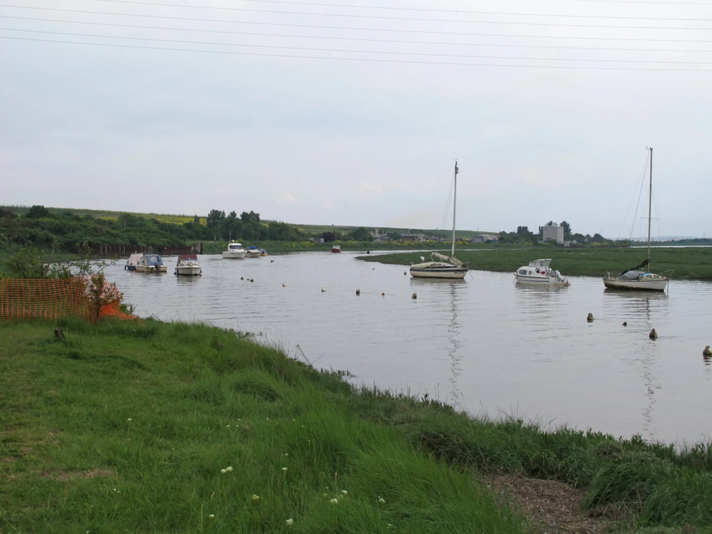 An image depicting the trail Wat Tyler Country Park Loop and its surrounding area.