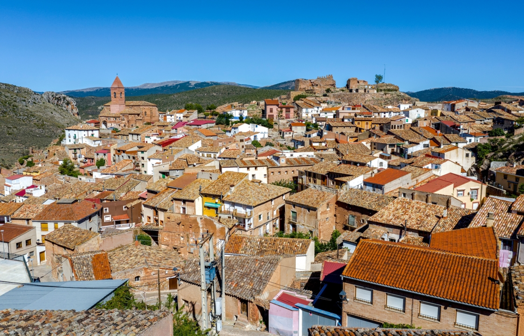 An image depicting the trail Pomer - Aranda de Moncayo PR Z 075-a and its surrounding area.