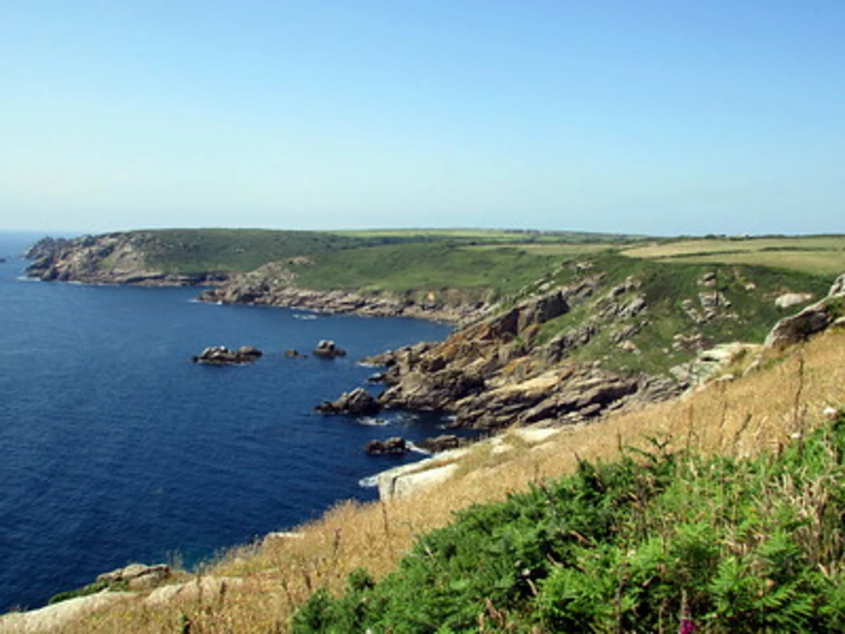Treryn Dinas and Porthcurno Lookout Loop