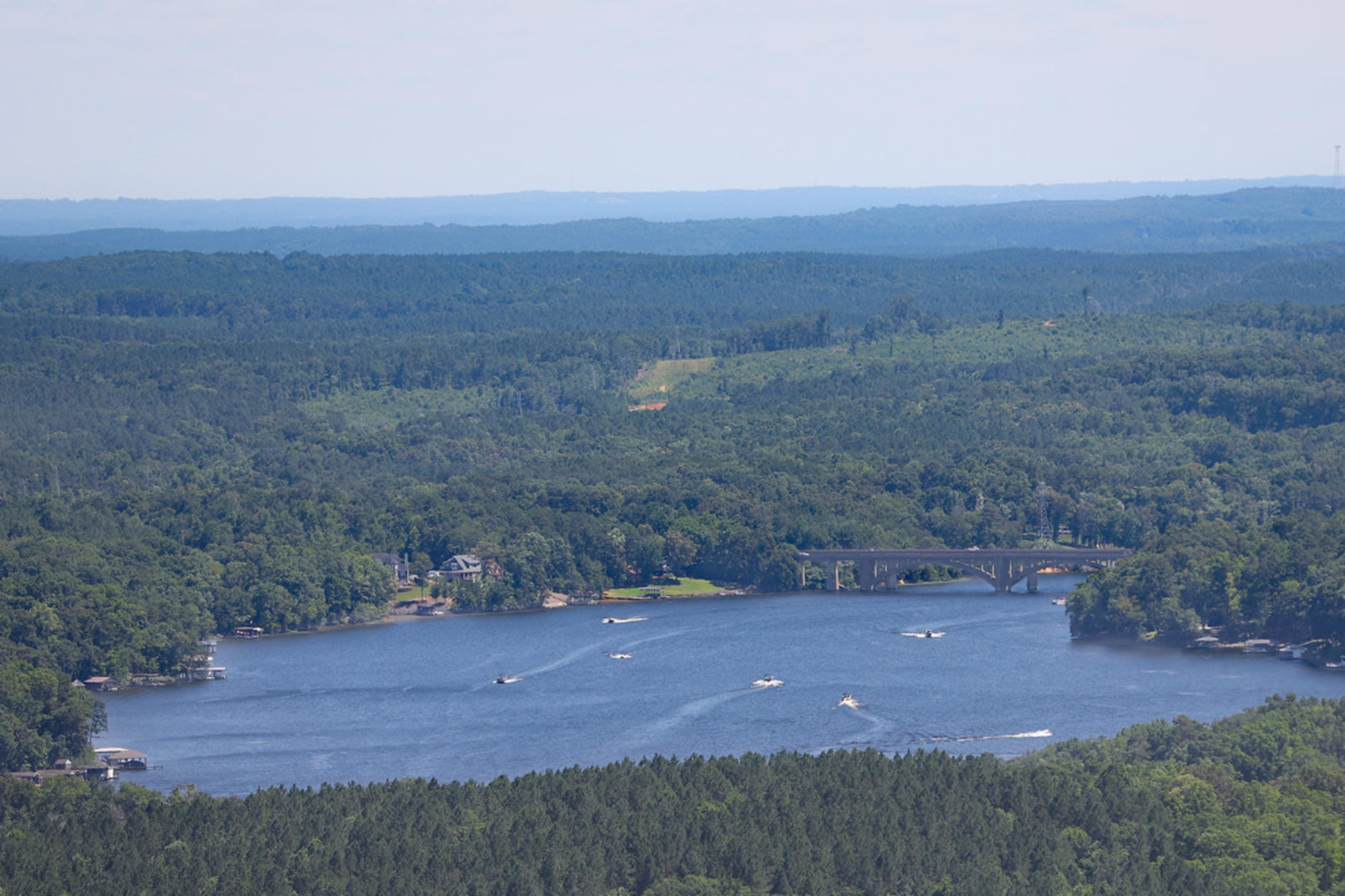 An image depicting the trail Robbins Trail and its surrounding area.
