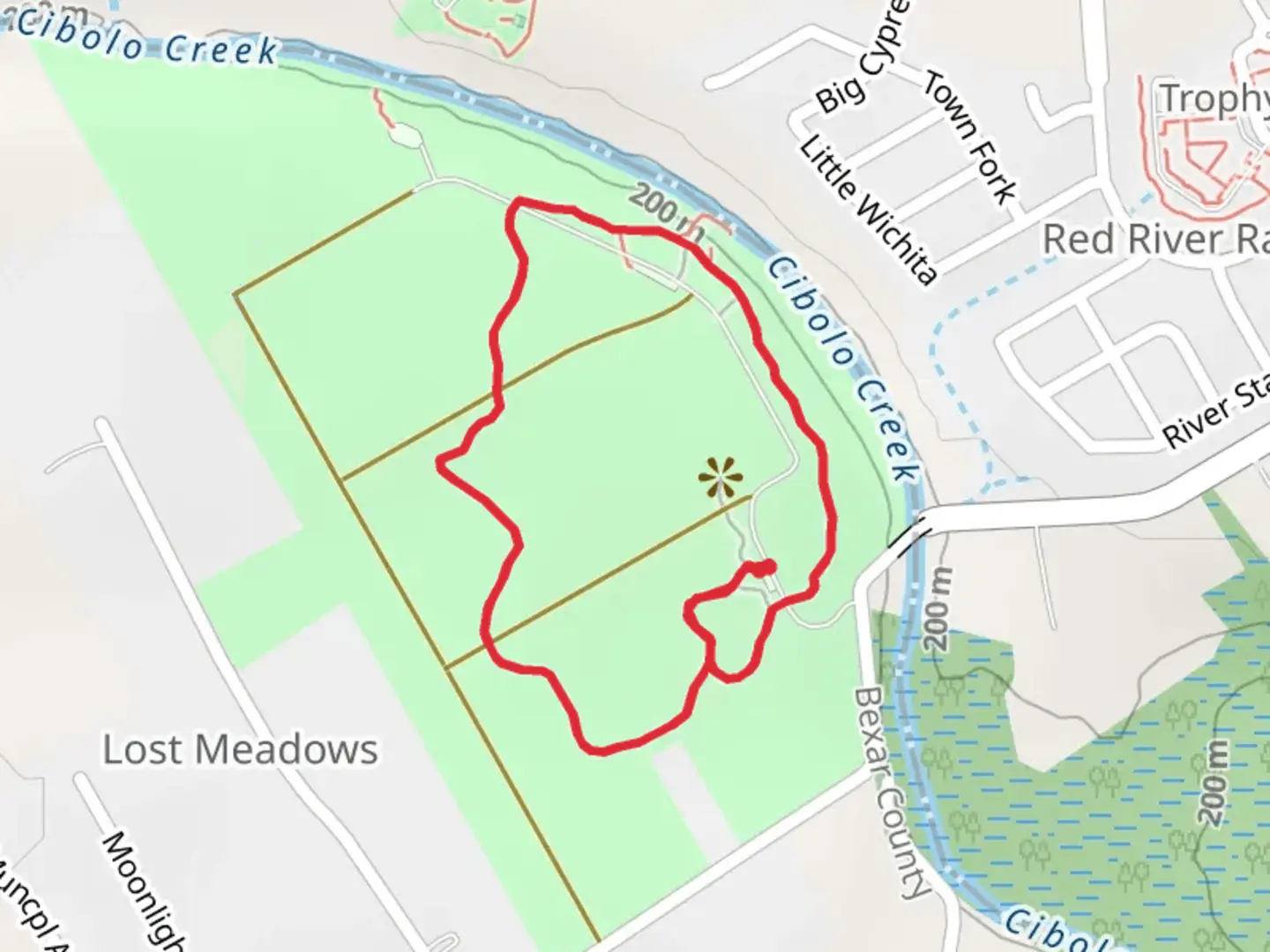 An image depicting the trail Crescent Bend Nature Loop Trail and its surrounding area.