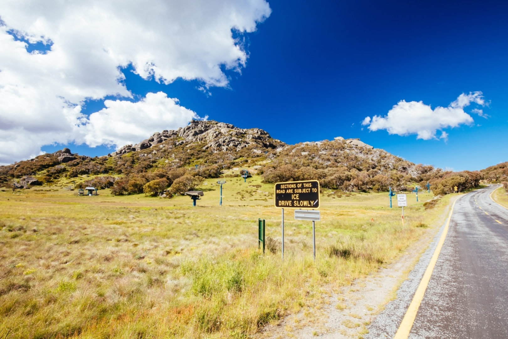 An image depicting the trail Back Wall Track and its surrounding area.