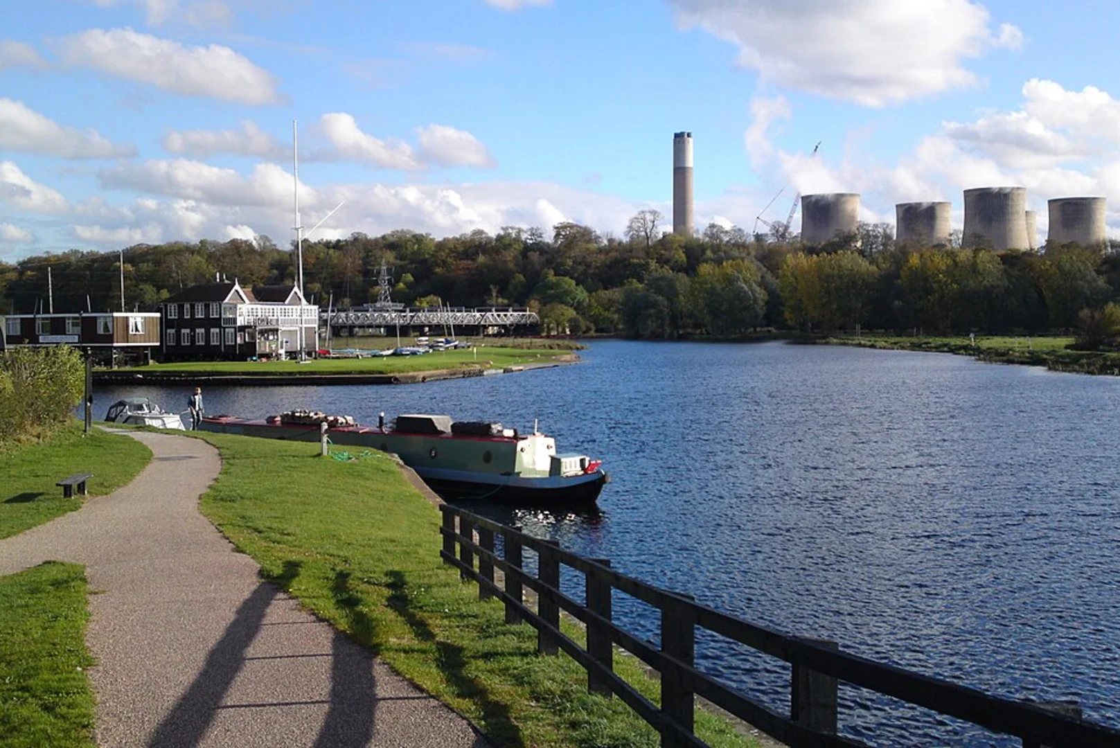 An image depicting the trail Long Eaton, Thrumpton and Attenborough Nature Reserve Loop and its surrounding area.