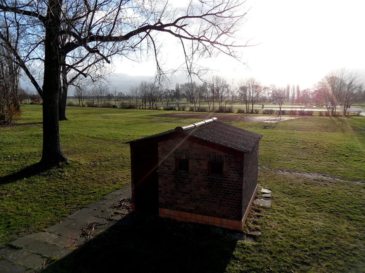 Tempelhofer Feld Loop