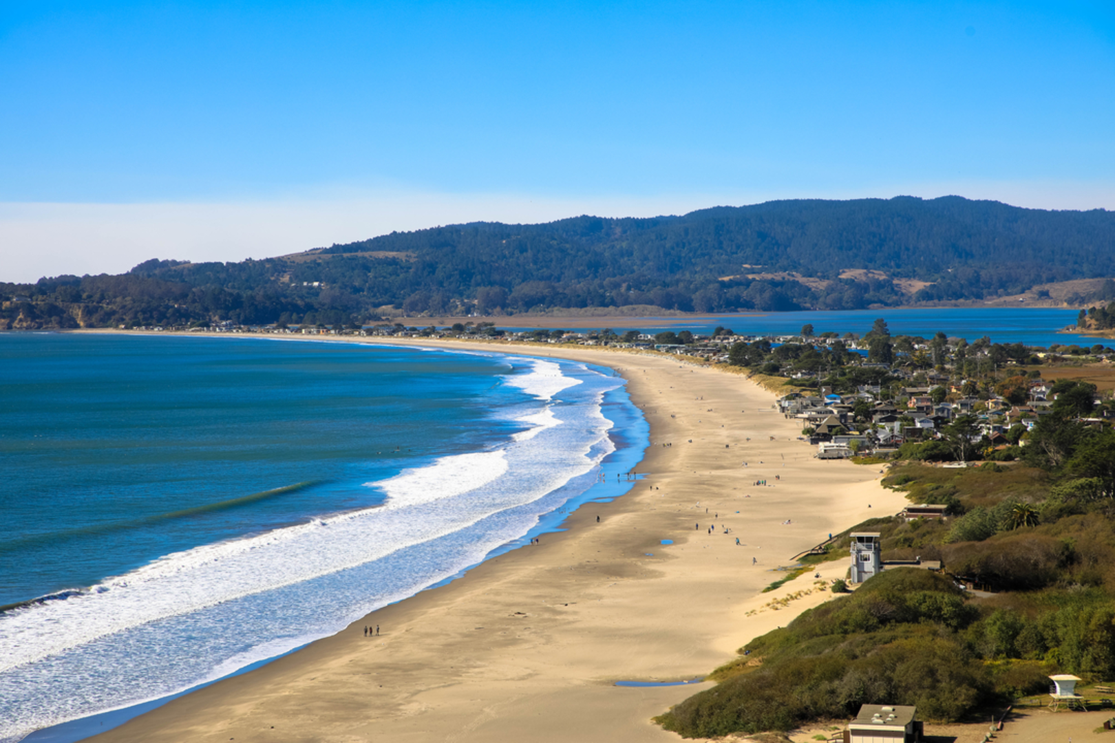 An image depicting the trail Coastal Trail from Muir Beach and its surrounding area.