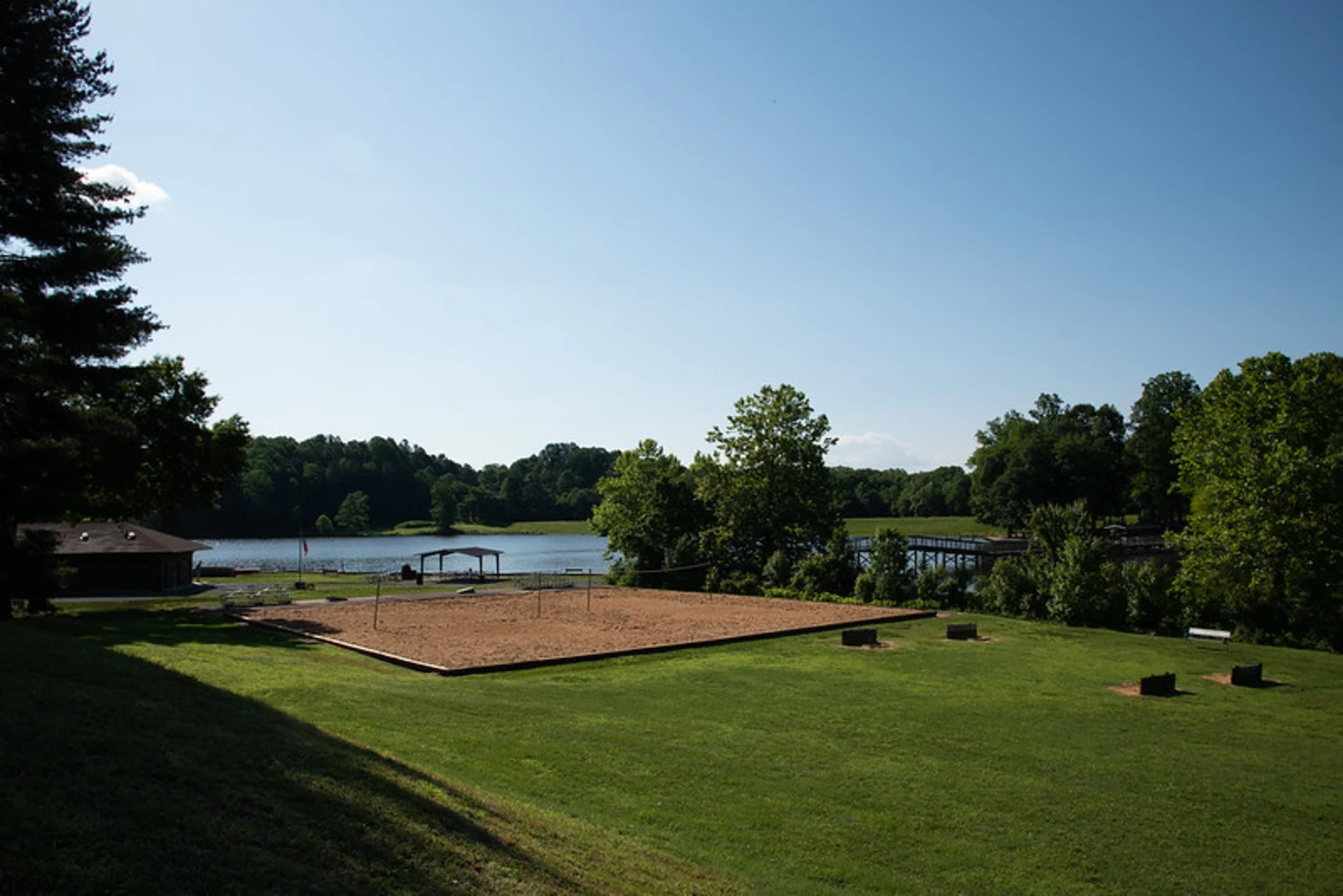 An image depicting the trail Gilbert Run Lake Loop and its surrounding area.