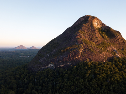 An image depicting the trail Mount Beerwah Trail and its surrounding area.