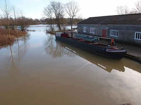 Oundle to Barnwell Village Walk