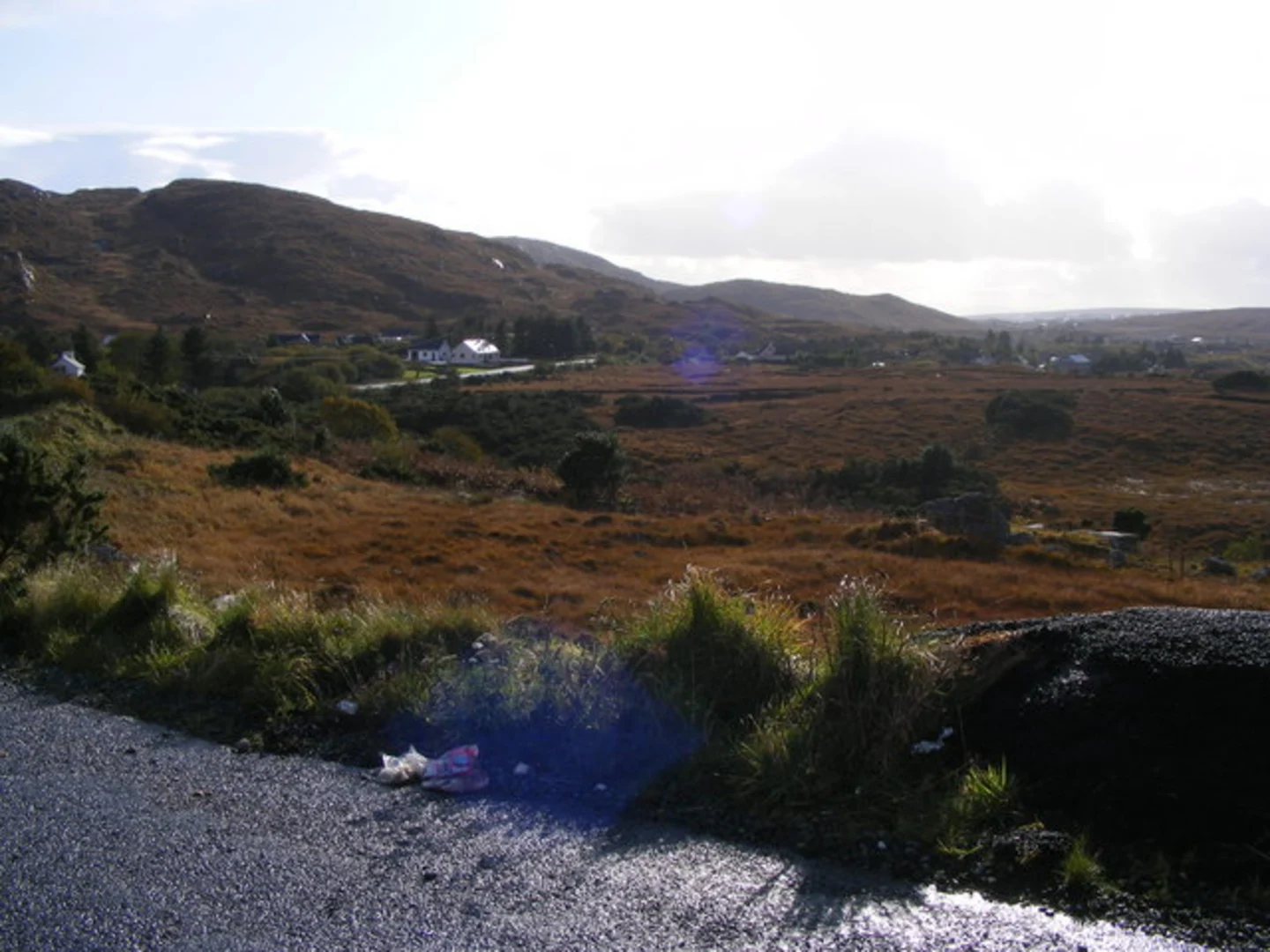 An image depicting the trail Crolly - Lub Loch na Caillí and its surrounding area.
