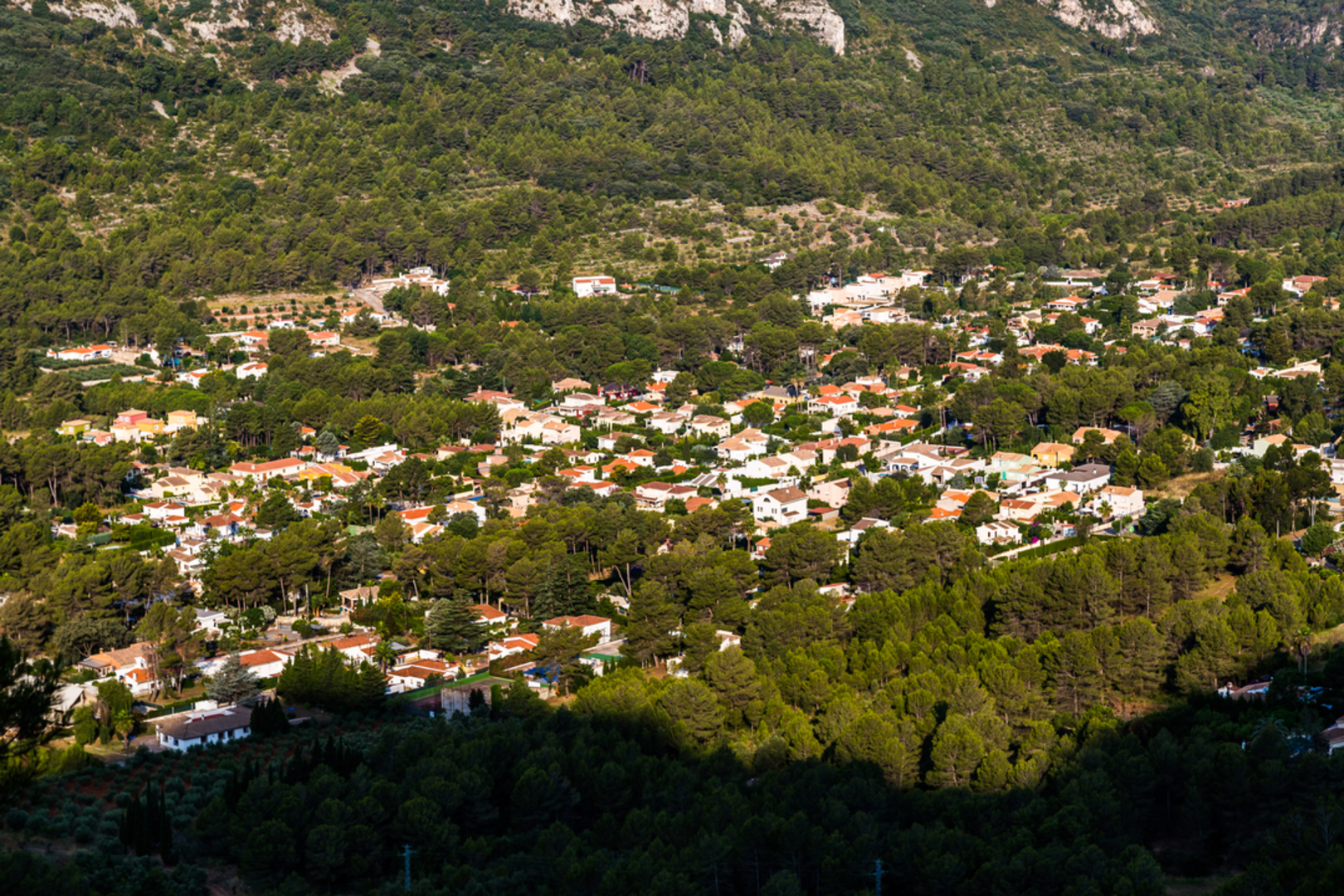 An image depicting the trail Barx - La Drova PR CV 060 and its surrounding area.