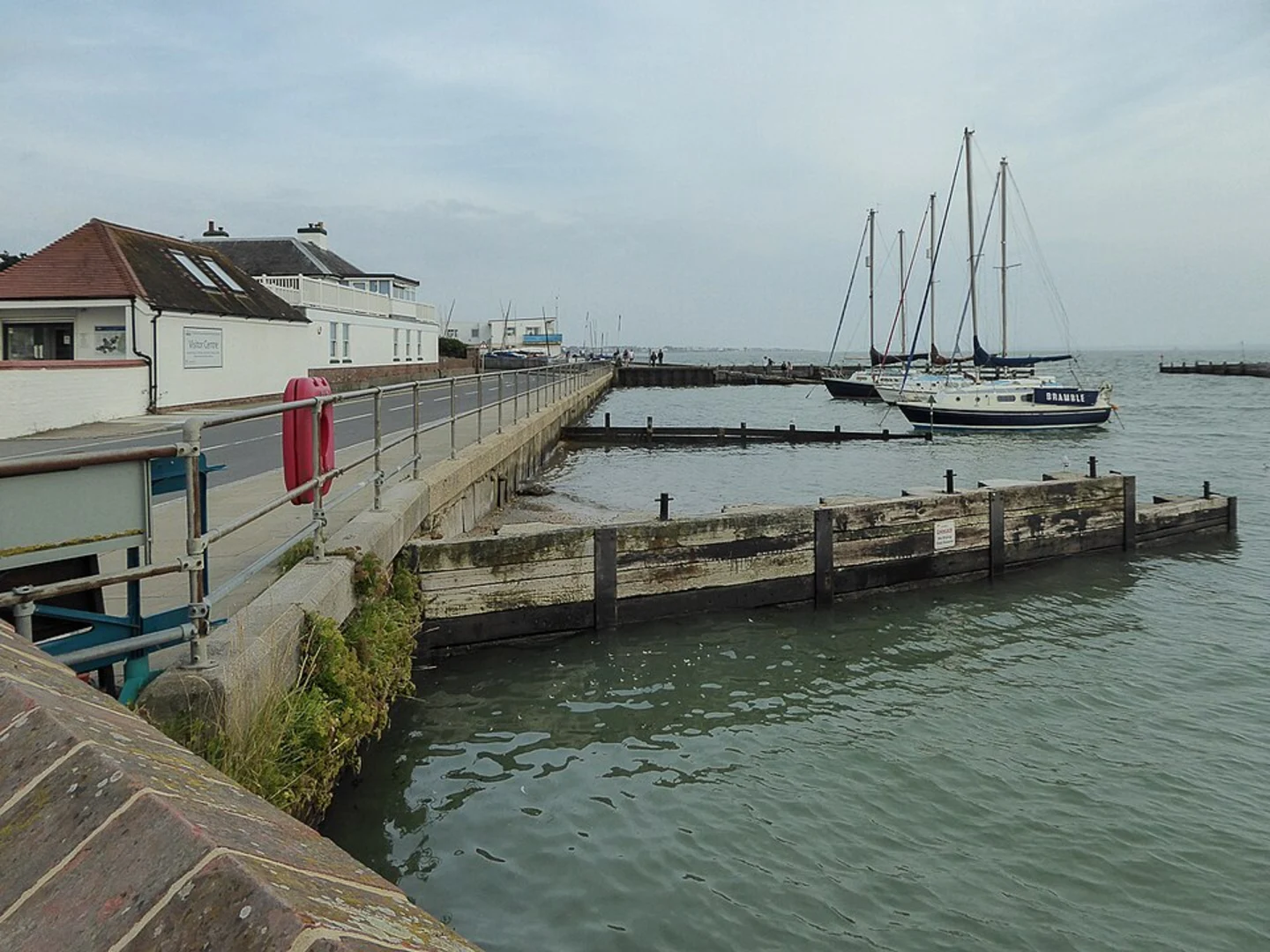 An image depicting the trail Titchfield Haven and Stubbington Loop and its surrounding area.