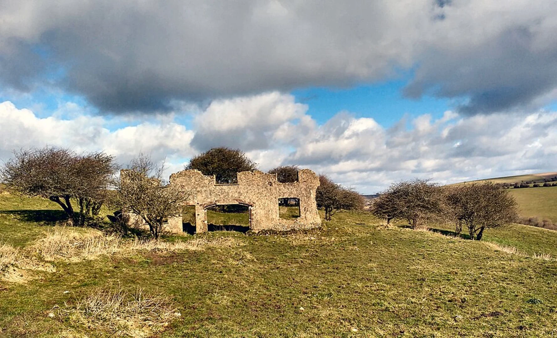 An image depicting the trail Waterhall Conservation Area Loop and its surrounding area.