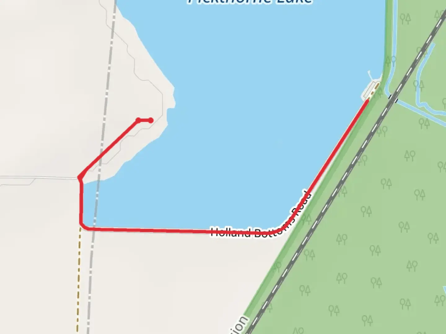 An image depicting the trail Pickthorne Lake Northern Shore Walk and its surrounding area.